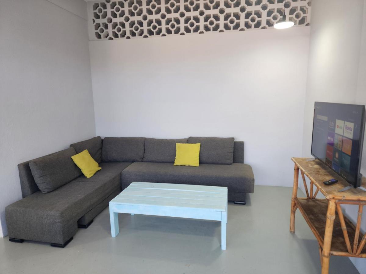 Large And Comfy Apartment, Near Dt And Principal Beach! Zihuatanejo Exterior photo