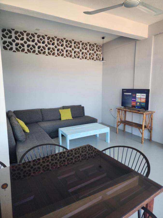 Large And Comfy Apartment, Near Dt And Principal Beach! Zihuatanejo Exterior photo